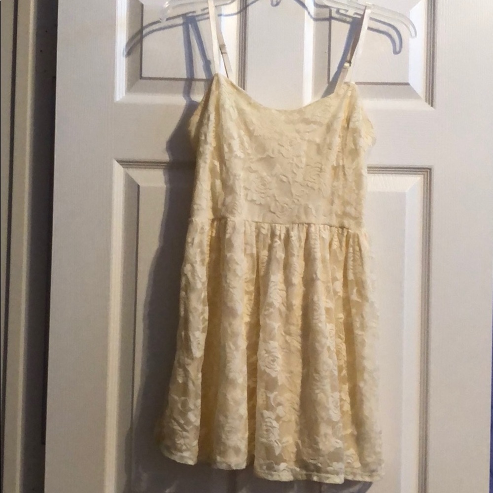 $4🔸 Lace Dress